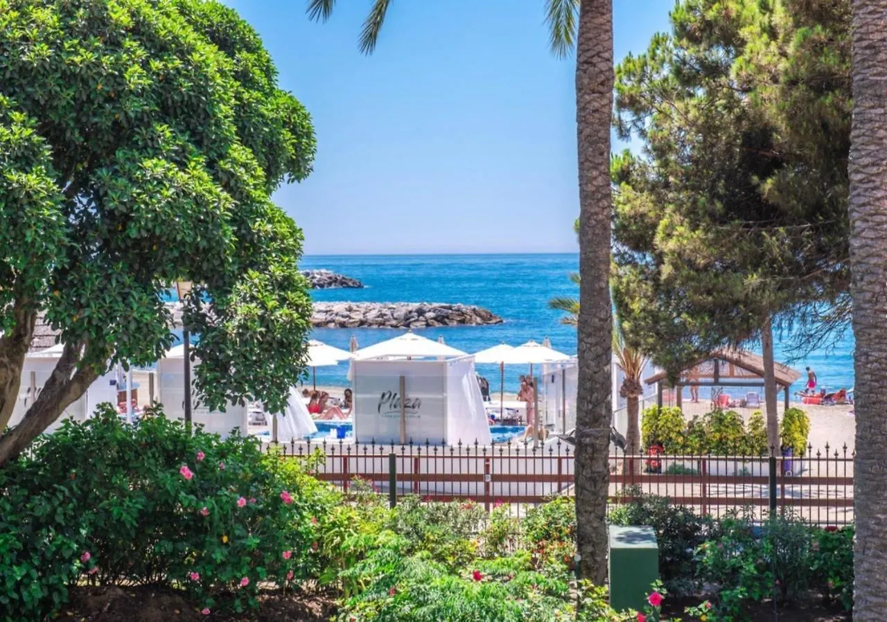 Hotel apartamentowy Puerto Banus Beach Apartments Marbella Hiszpania