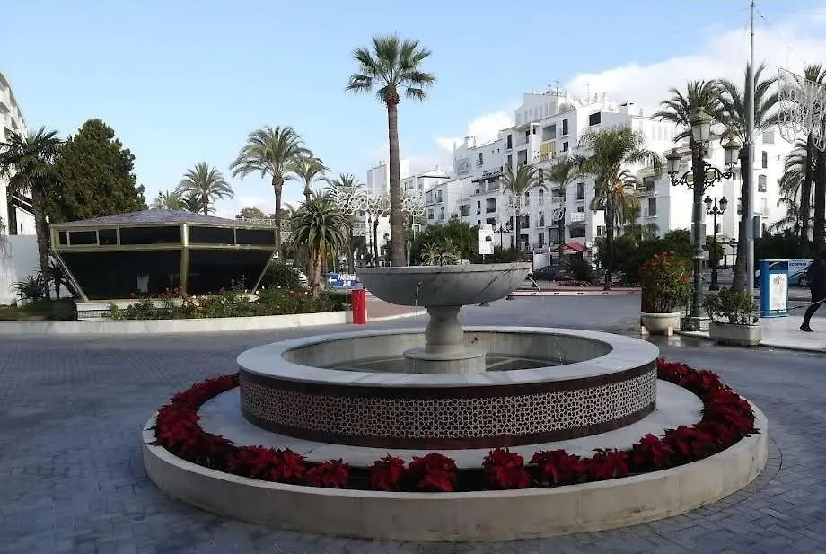 Hotel apartamentowy Puerto Banus Beach Apartments Marbella Hiszpania