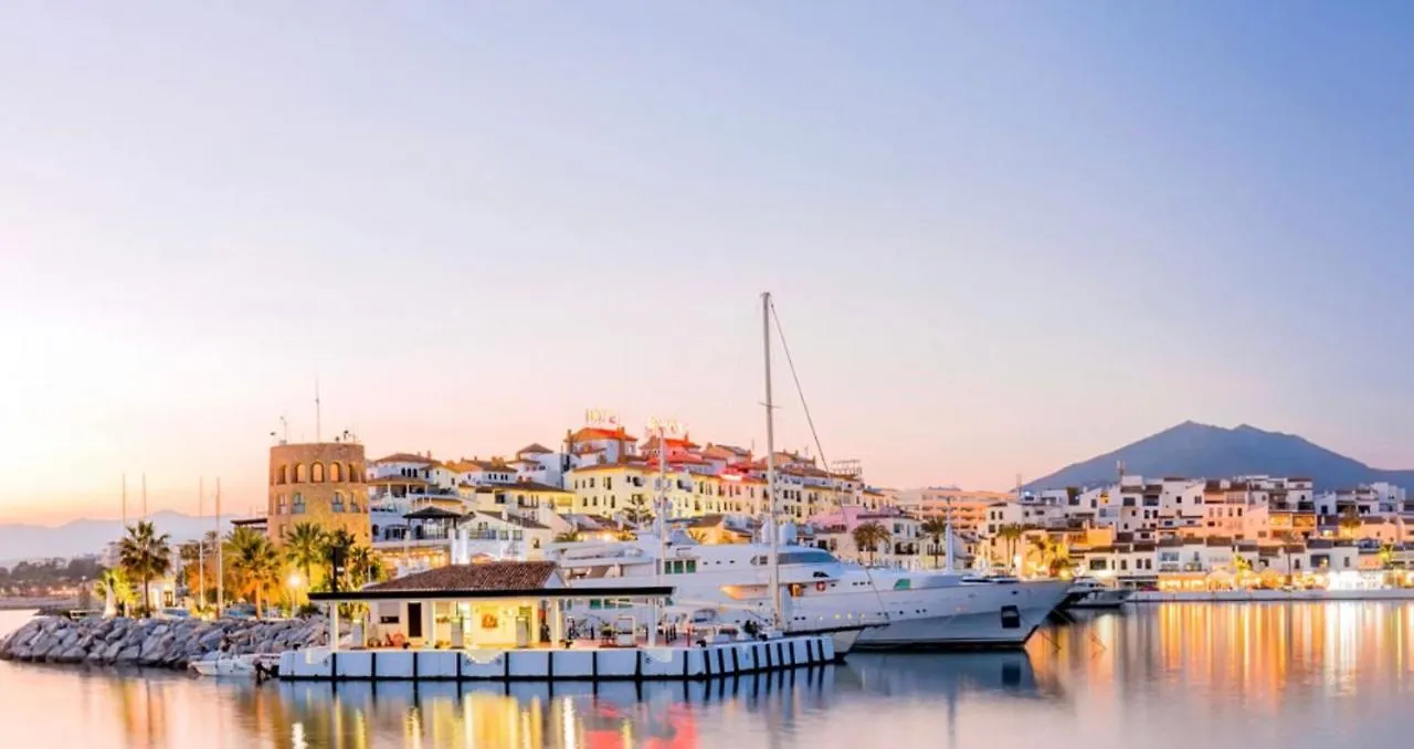 Aparthotel Puerto Banus Beach Apartments Marbella