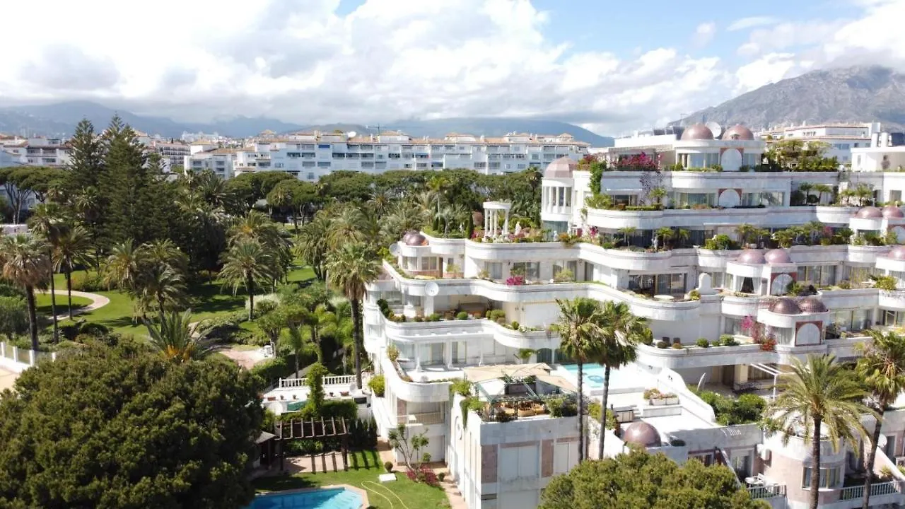 Apartahotel Puerto Banús Beach Apartments Marbella