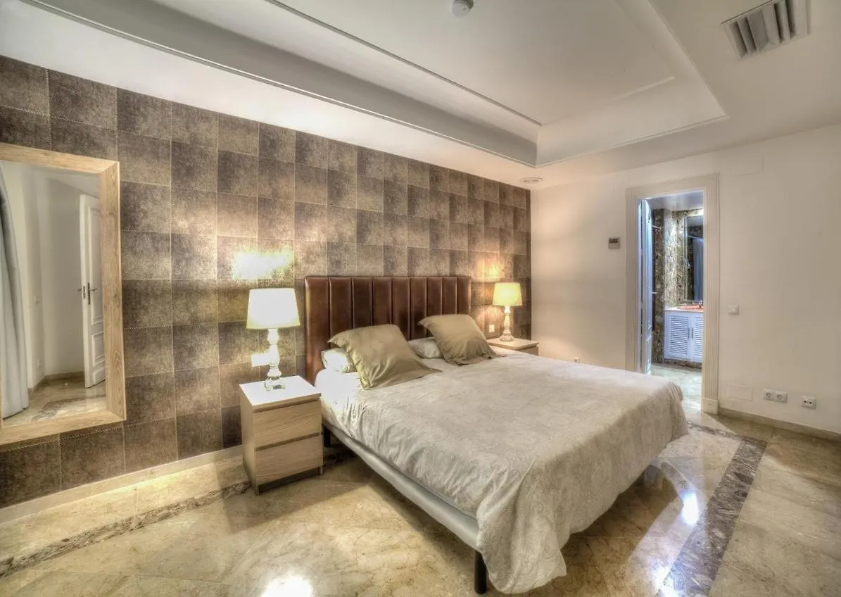 Puerto Banus Beach Apartments Marbella